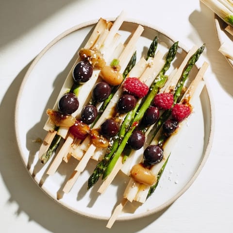 Botanical Lattice mit Spargel